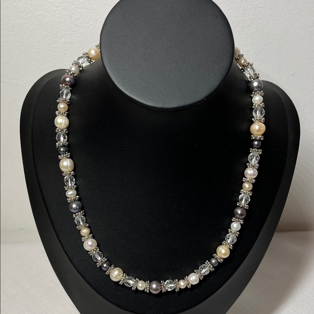 Handmade Pearl and Crystal Necklace
Extender
GORGEOUS!